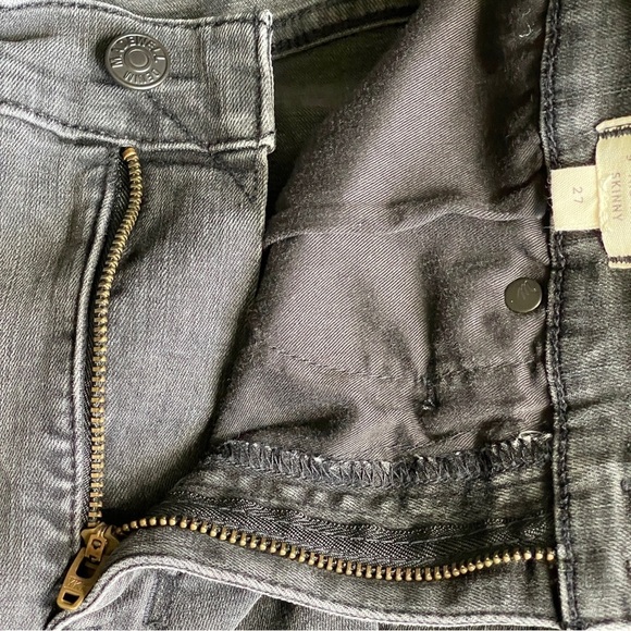 Madewell 9” Mid Rise Skinny Jeans Black Sea Distressed Knee | Size 27 - Picture 10 of 13